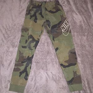 Nike SB joggers
